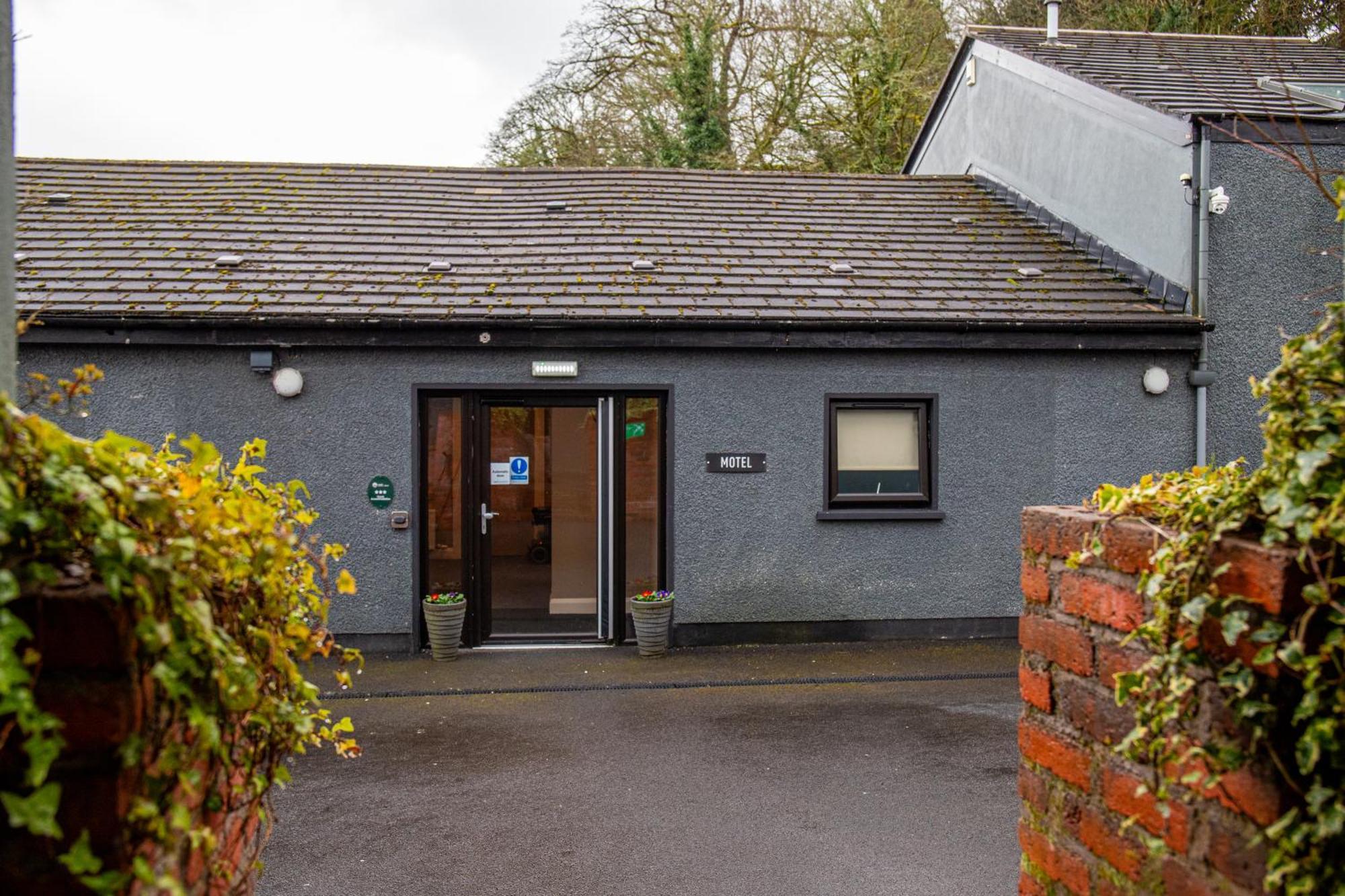 The Enniskillen Hotel And Motel Ngoại thất bức ảnh